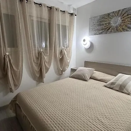 Daire Maison Bler - Breathtaking Sea View Cagnes-sur-Mer